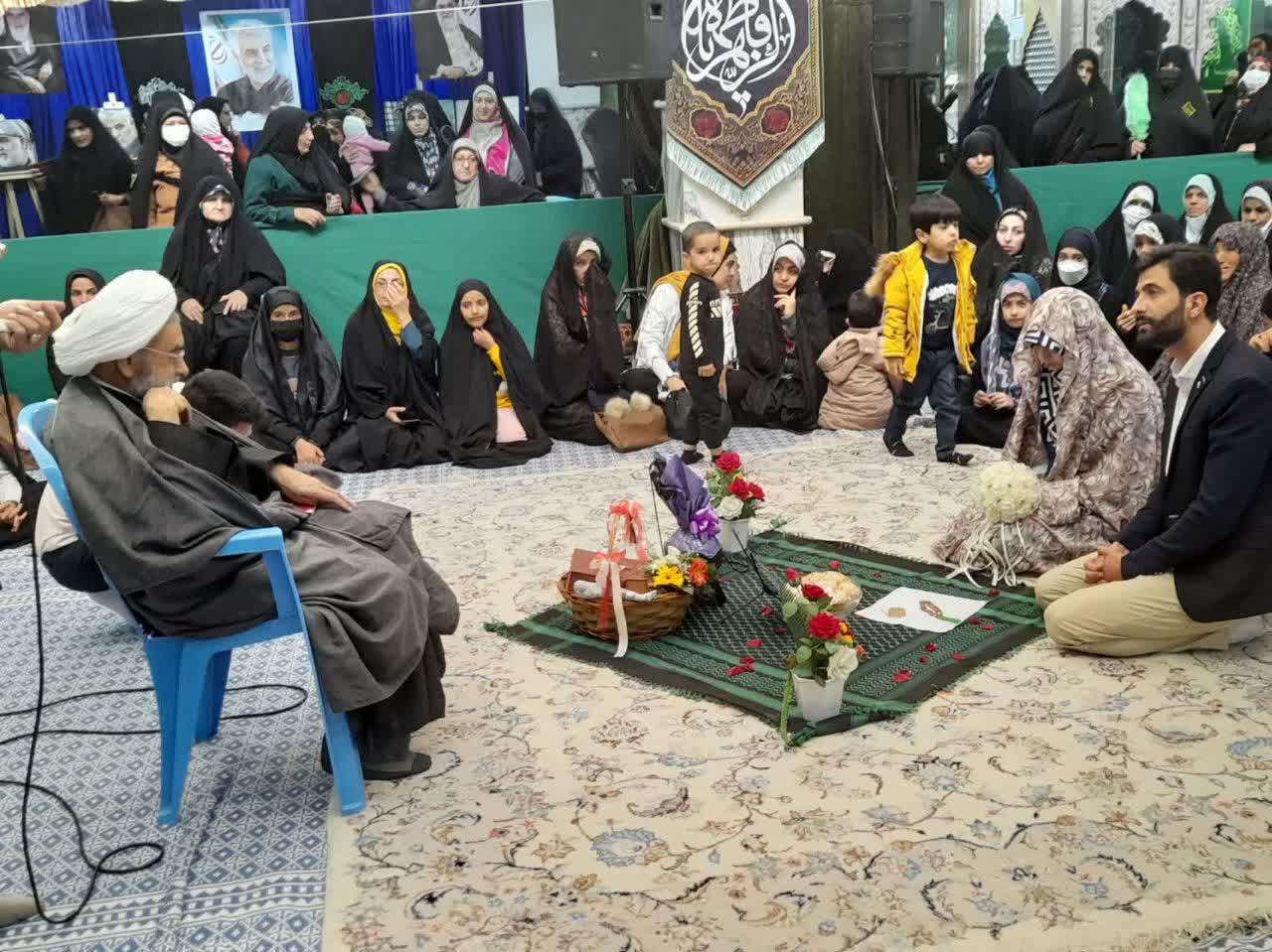 گزارش تصویری| برگزاری مراسم عقد زوج جوان در بیت الزهرای سردار سلیمانی